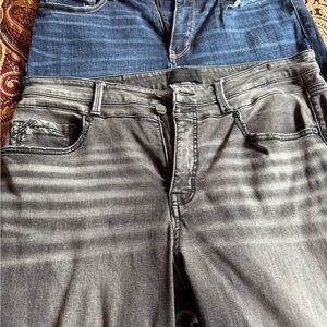 Two pair women’s buckle jeans, one price both fit 75 both size 32